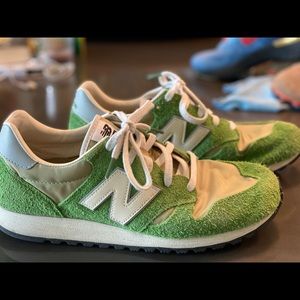 new balance 560 Green